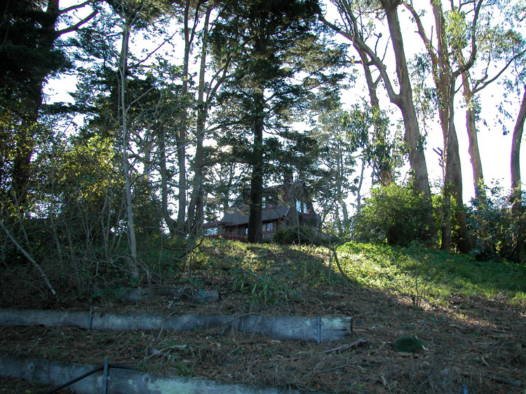 grant hill house. House on Castenada Street near